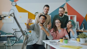 Equipo de A10web en la oficina
